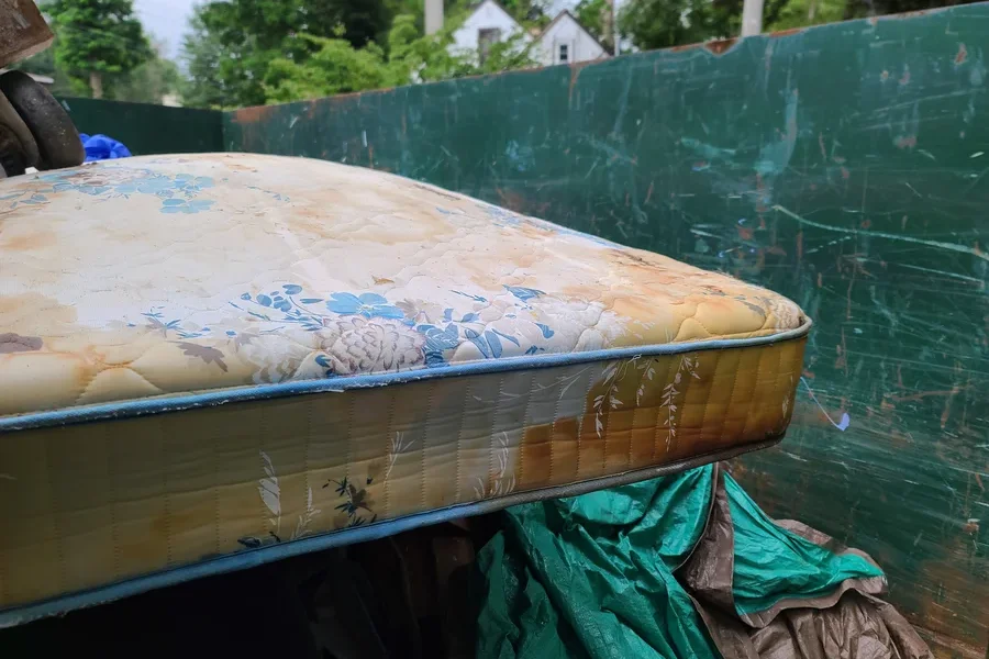 Expert Mattress Removal Thornton, CO
